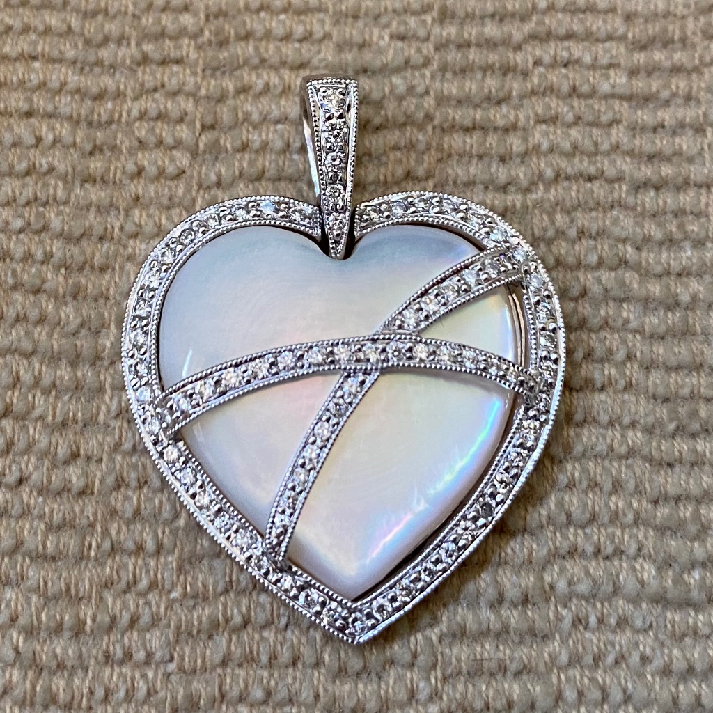 18kt Diamond  Mother Of Pearl Heart Pendant